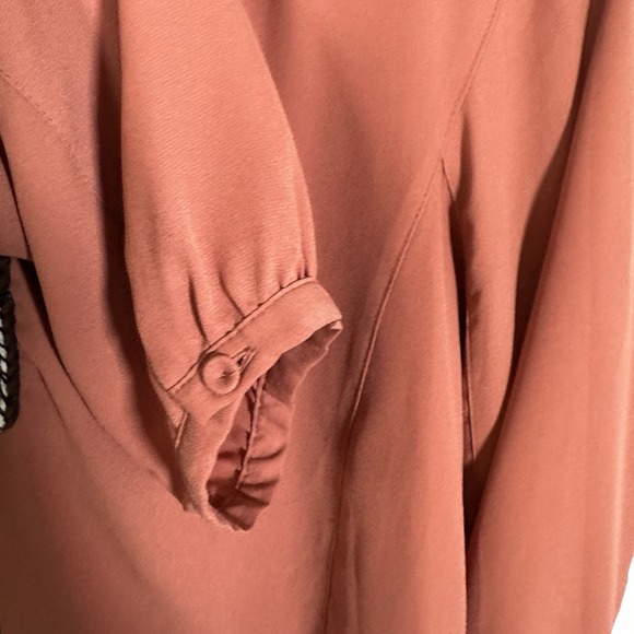 DR2 Blouse Large L Women's Rust With Navy Trim - Picture 8 of 12